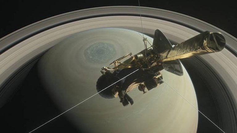 NASA Cassini’nin ‘Büyük Finalini’ Başlatıyor